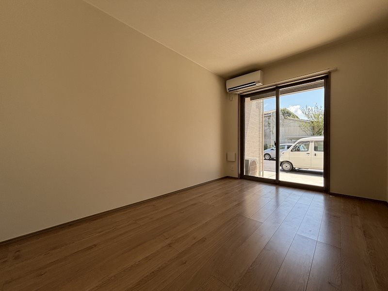 トミーレジデンスの居間・リビング