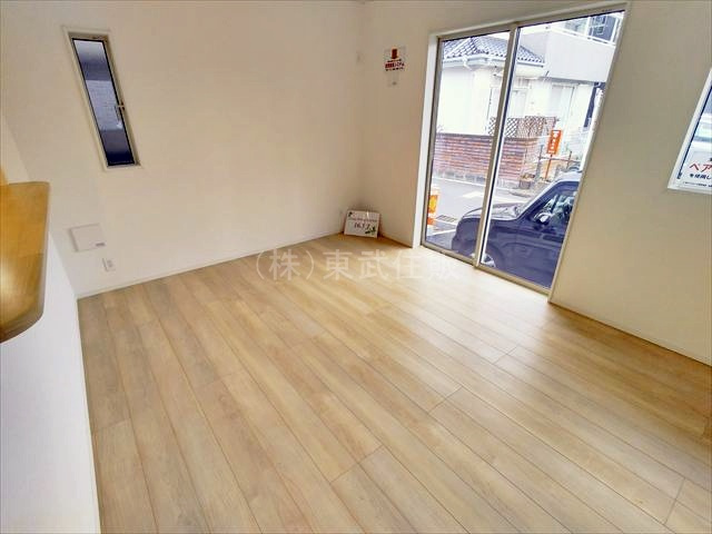 【居間・リビング】 | 志木市本町第8　全2棟　1号棟 | ご家族が自然と集まるリビングです