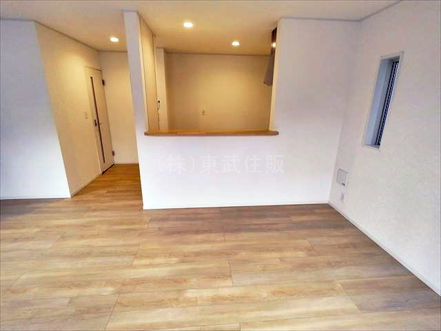 【ダイニング】 | 志木市本町第8　全2棟　1号棟 | 食卓を囲むダイニング