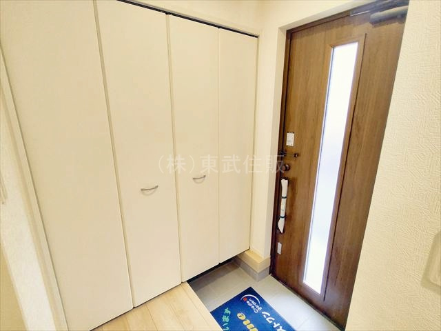 【内装】 | 志木市本町第8　全2棟　1号棟 | 明るい玄関です