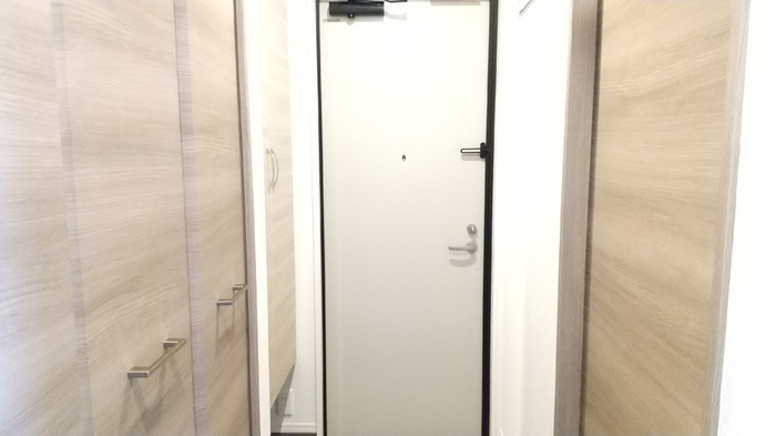 D-ROOM隈府　A棟の玄関