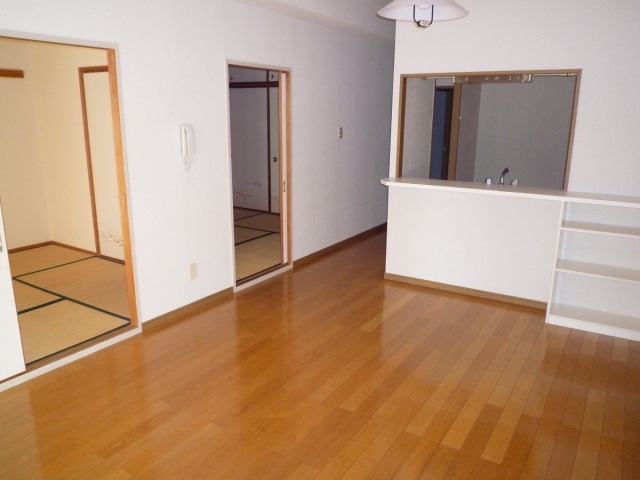 【居間・リビング】 | メゾン太平洋 | ※同建物同型別のお部屋
