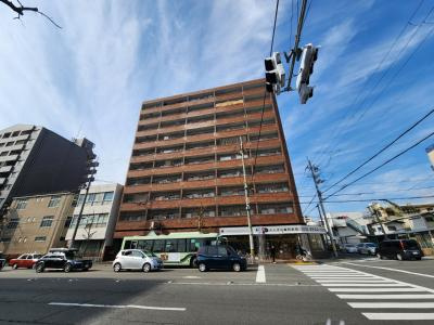 グランドール西大路の外観