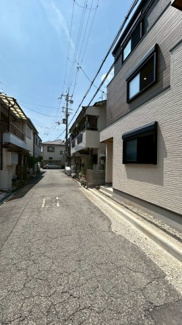 【前面道路含む現地写真】