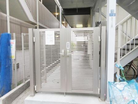 メゾンドールSのエントランス