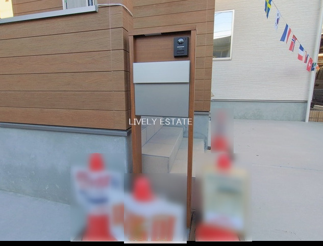 越谷市東大沢2丁目 新築分譲住宅 全8棟 A号棟のその他|インターホン機能付き門柱