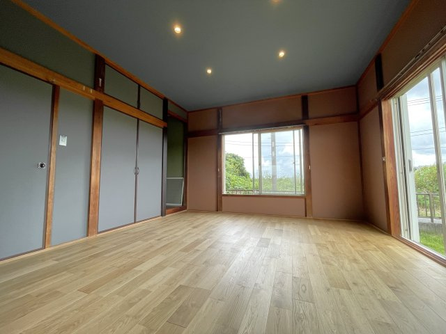 東金市家徳戸建の居間・リビング