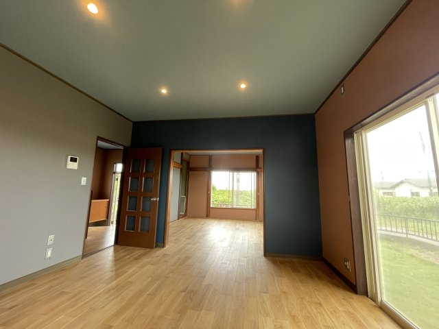 東金市家徳戸建の居間・リビング