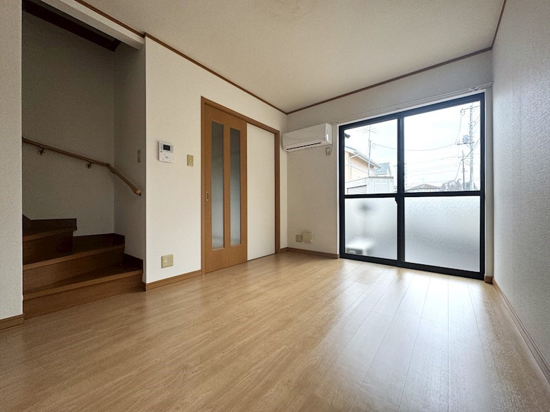 gracia 壱番館の居間・リビング