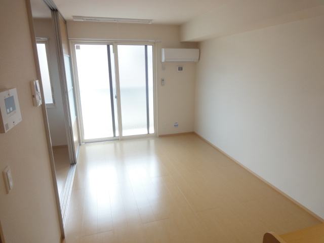 メルベーユの居間・リビング|※同建物の類似写真になります。