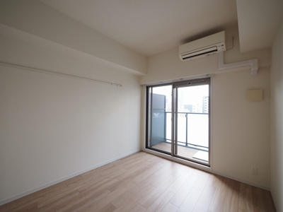 【居間・リビング】 | プレサンス天神橋ラ・デュアル | 使いやすい居間です