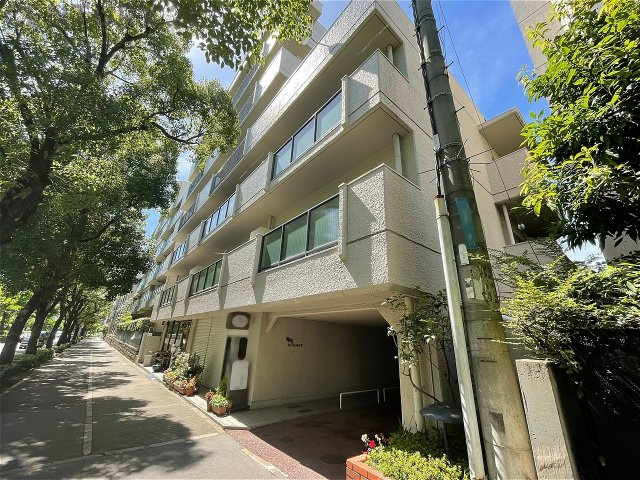 鉄筋コンクリート造6階建て