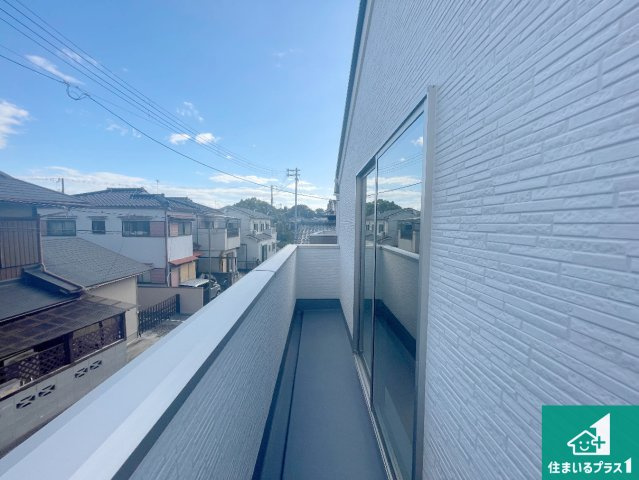 三島郡島本町広瀬　第2期　新築一戸建てのバルコニー|日当たりのよいバルコニー！お部屋が開放的に！