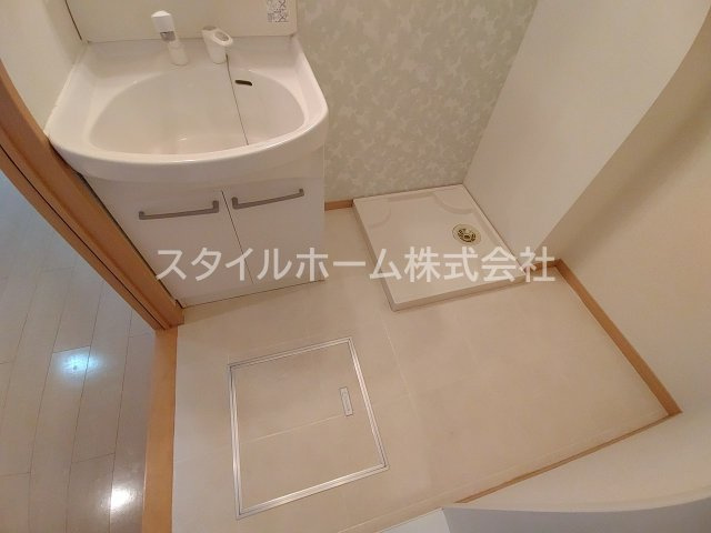D’ｓモナリエの洗面所|別部屋写真です。