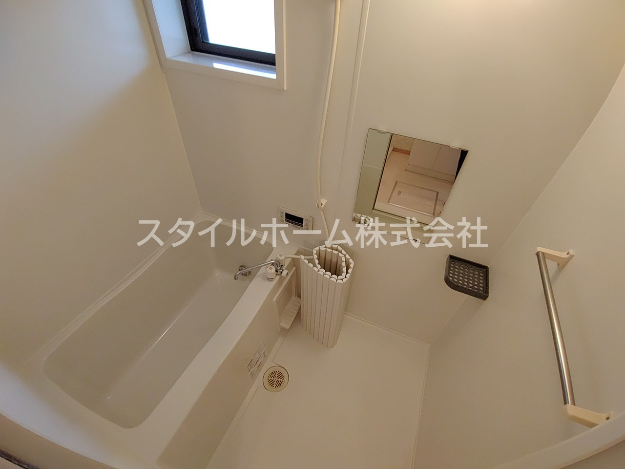 D’ｓモナリエの浴室|別部屋写真です。