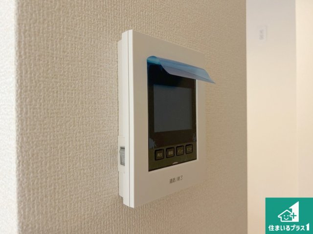 宝塚市中山五月台　第4期　新築一戸建ての防犯設備|カラーモニターインターホン！声だけでなく来訪者の姿や顔がモニターで確認できるので、小さなお子様がいらっしゃるご家庭でも安心できます！