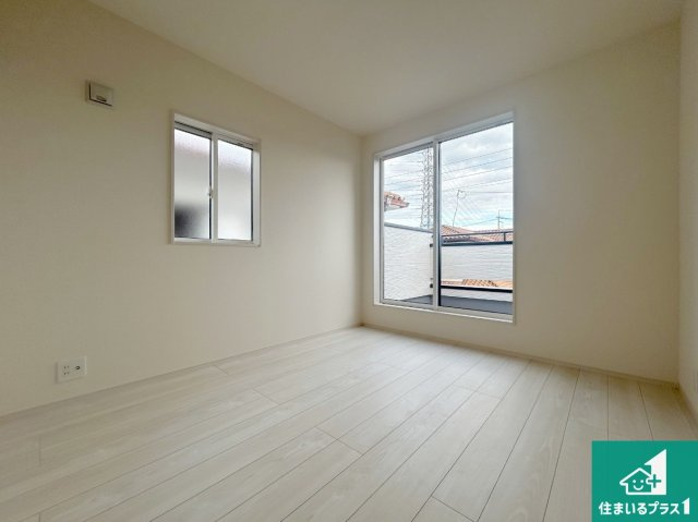 宝塚市中山五月台　第4期　新築一戸建ての洋室|シンプルな洋室は、自分好みのインテリアが楽しめます♪ご家族とインテリアや家具を選びに行くのは新築購入時の醍醐味の一つです。ぜひお楽しみください♪