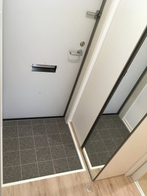 【玄関】 | モーゲンロート