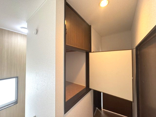２階廊下収納♪