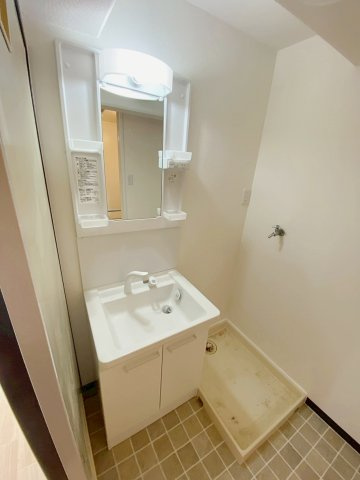 カーサ宝塚東の洗面所