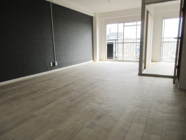 カルム魚住の居間・リビング