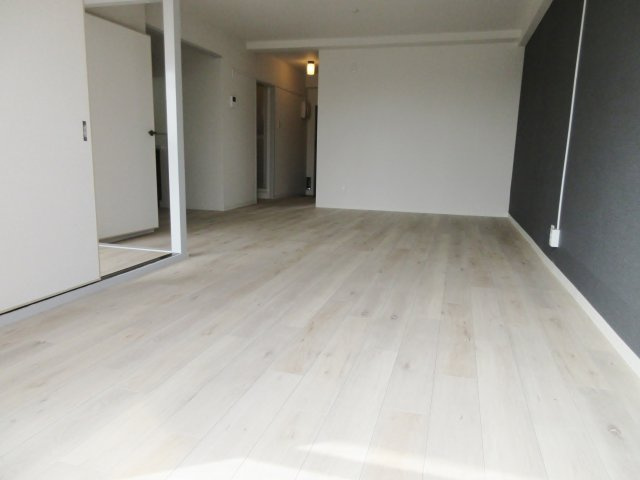 カルム魚住の居間・リビング