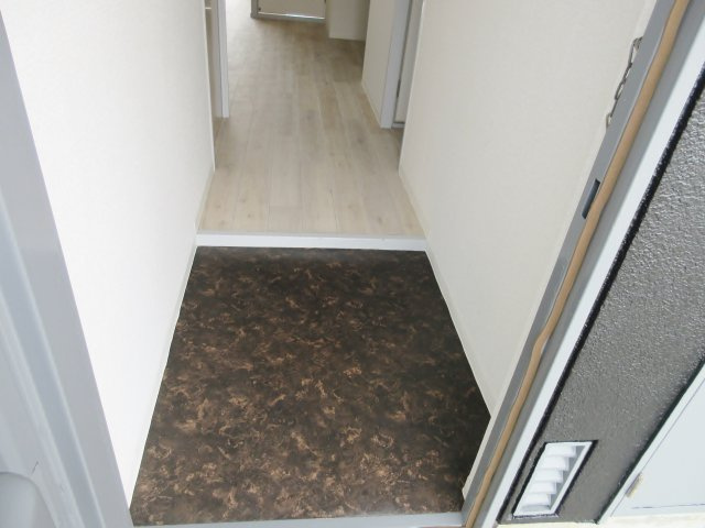 カルム魚住の玄関