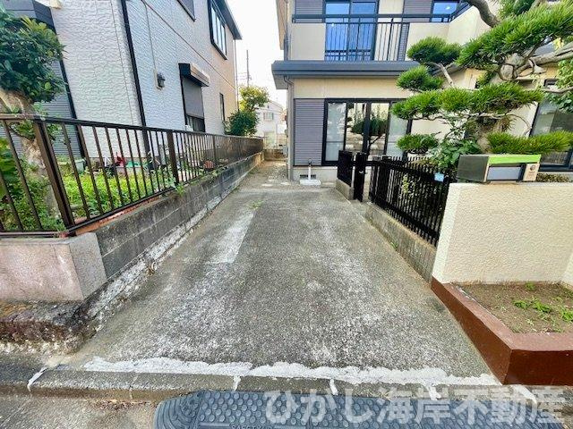 茅ヶ崎市堤　中古戸建　の駐車場|駐車スペース