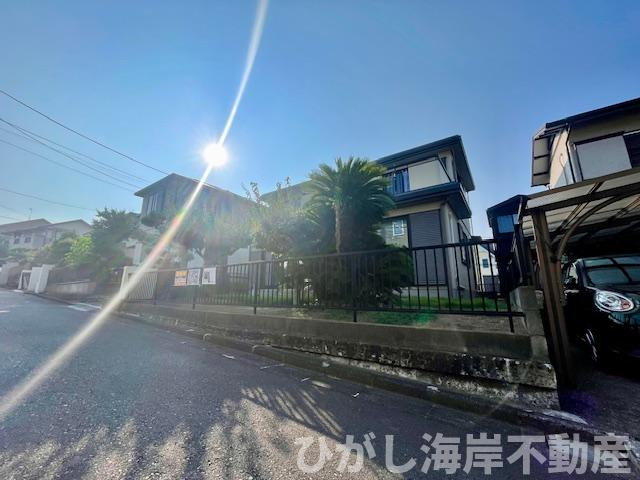 茅ヶ崎市堤　中古戸建　の前面道路含む現地写真|現地外観