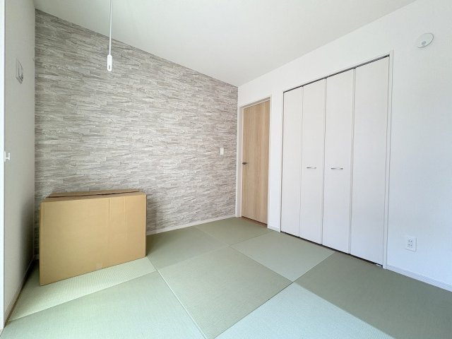 三郷市彦野1丁目　中古戸建の和室|リビング横の和室4.5帖