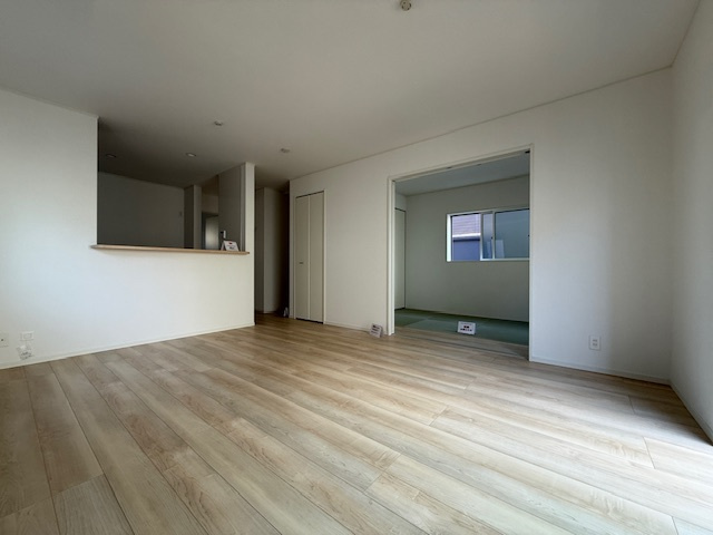 茅ヶ崎市柳島２丁目　新築戸建　全８棟のダイニング|15.2帖　LDK