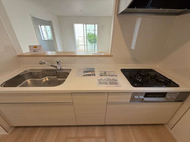 茅ヶ崎市柳島２丁目　新築戸建　全８棟のキッチン|システムキッチン