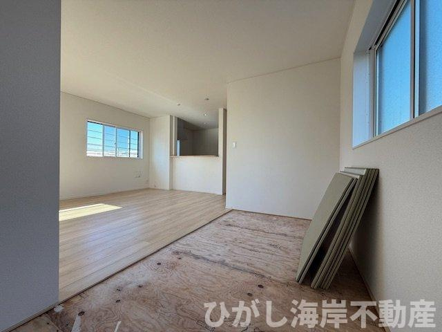 茅ヶ崎市柳島2丁目　新築戸建　全８棟の洋室|11月22日撮影　4帖　畳コーナー