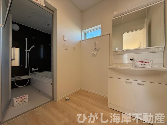 茅ヶ崎市柳島2丁目　新築戸建　全８棟の脱衣所|脱衣スペース