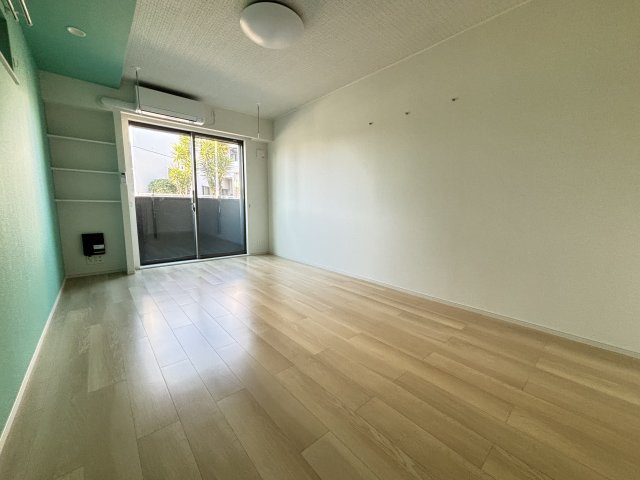 ヴェルミオンの居間・リビング|※別号室参考写真