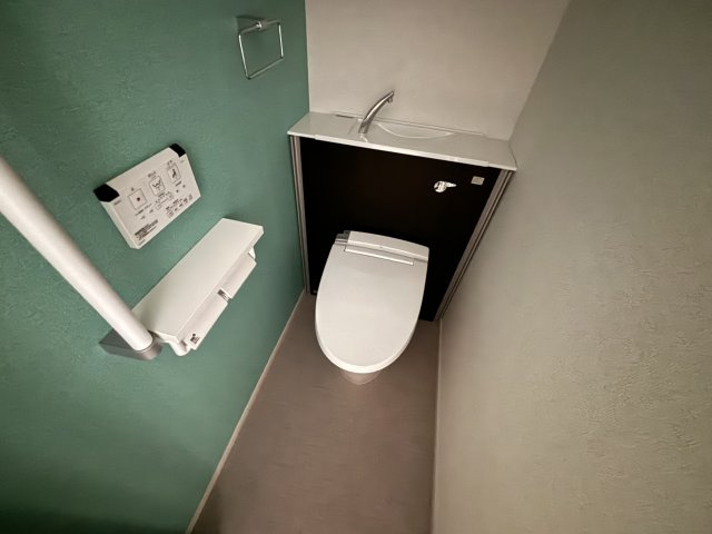 ヴェルミオンのトイレ|※別号室参考写真