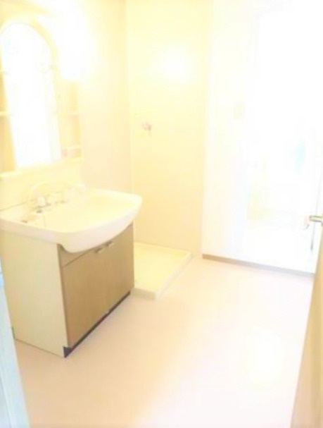 サンライズ平塚の洗面所|コンパクトで使いやすい洗面所