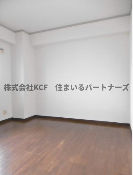 コーポラスIDの居間・リビング|こちらの居間で趣味の時間をお楽しみください