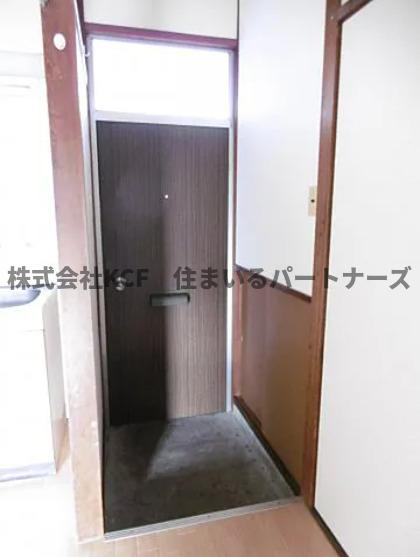 福寿コーポの玄関