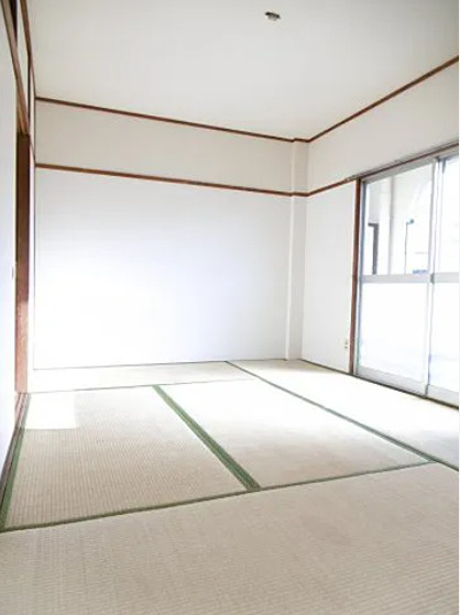 福寿コーポの和室