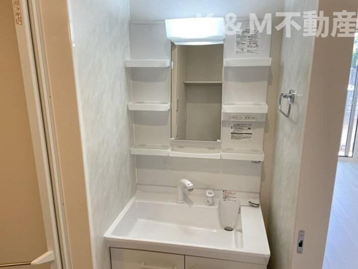 オルメルの独立洗面台|独立洗面台で身支度をすべて済ませてしまいましょう