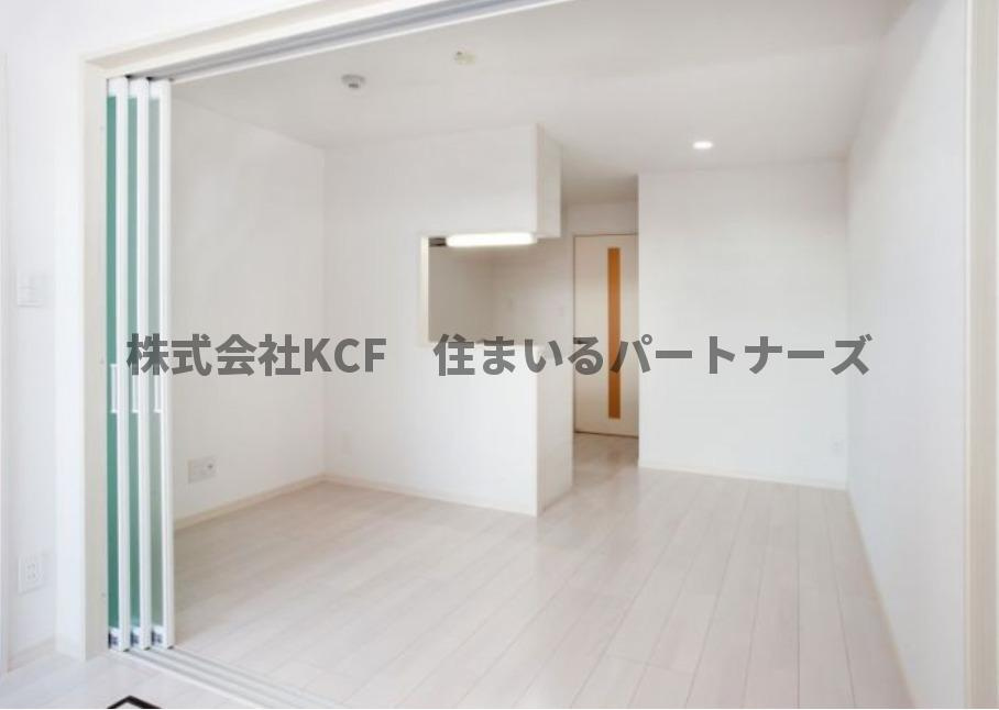 RizGrande 花畑駅前の居間・リビング|使いやすい居間です