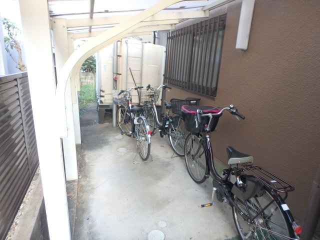 【その他共用部分】 | ハイローズガーデンⅡ | 駐輪場です