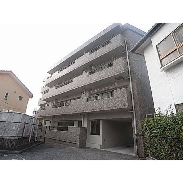 ハイツ平針の外観