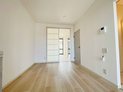 【居間・リビング】 | ソレイユトリス【名古屋市賃貸・鉄骨造】