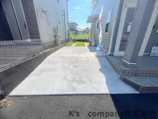 ●高座郡寒川町岡田5丁目　中古戸建の駐車場|駐車スペース◇