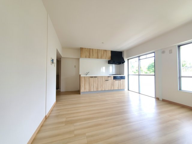 みさと団地8街区5号棟