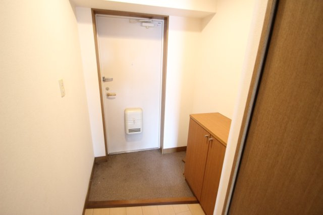 アクアメゾンの玄関|※別号室参考写真