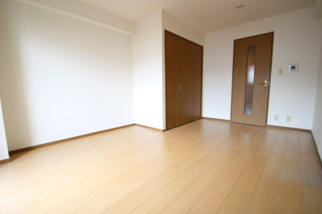 アクアメゾンの寝室|※別号室参考写真