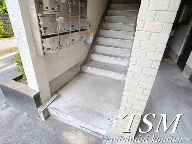 第二東和マンションのエントランス